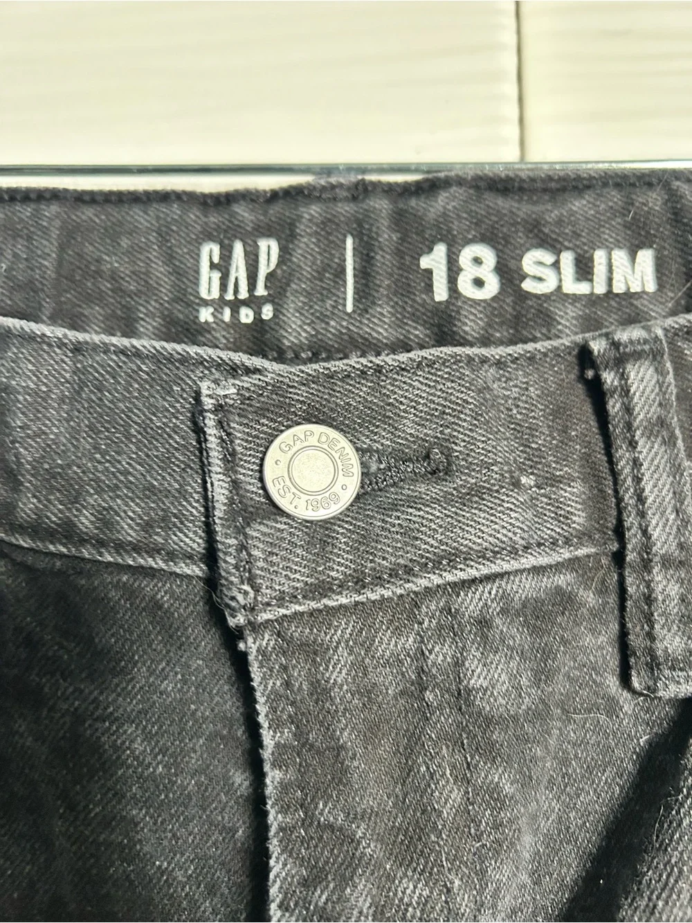 GAP slim silhouette